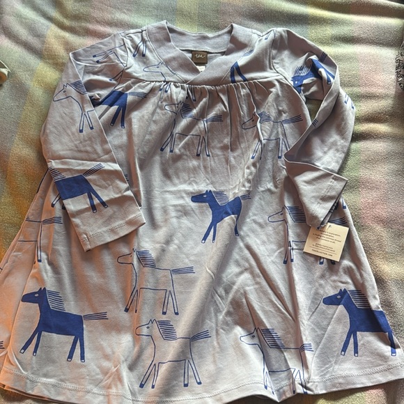 Two new Tea Collection dresses size 4 - Picture 4 of 7